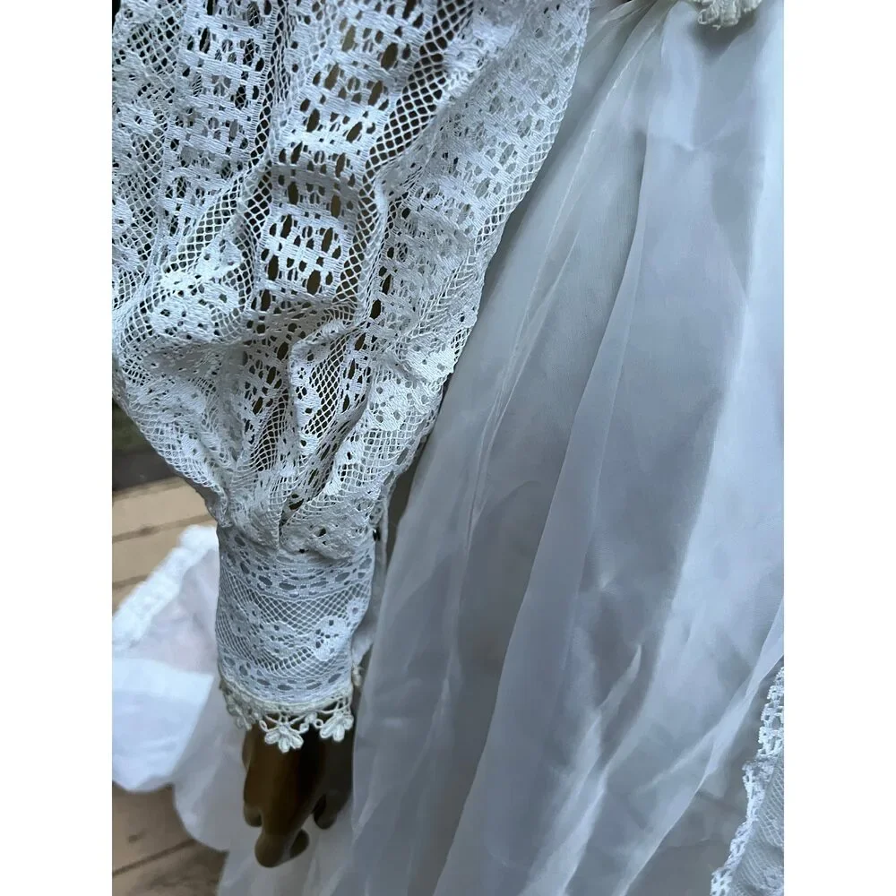 Vintage 70s Wedding Dress, Prairie-style, lace, with train, size s - Picture 4 of 12